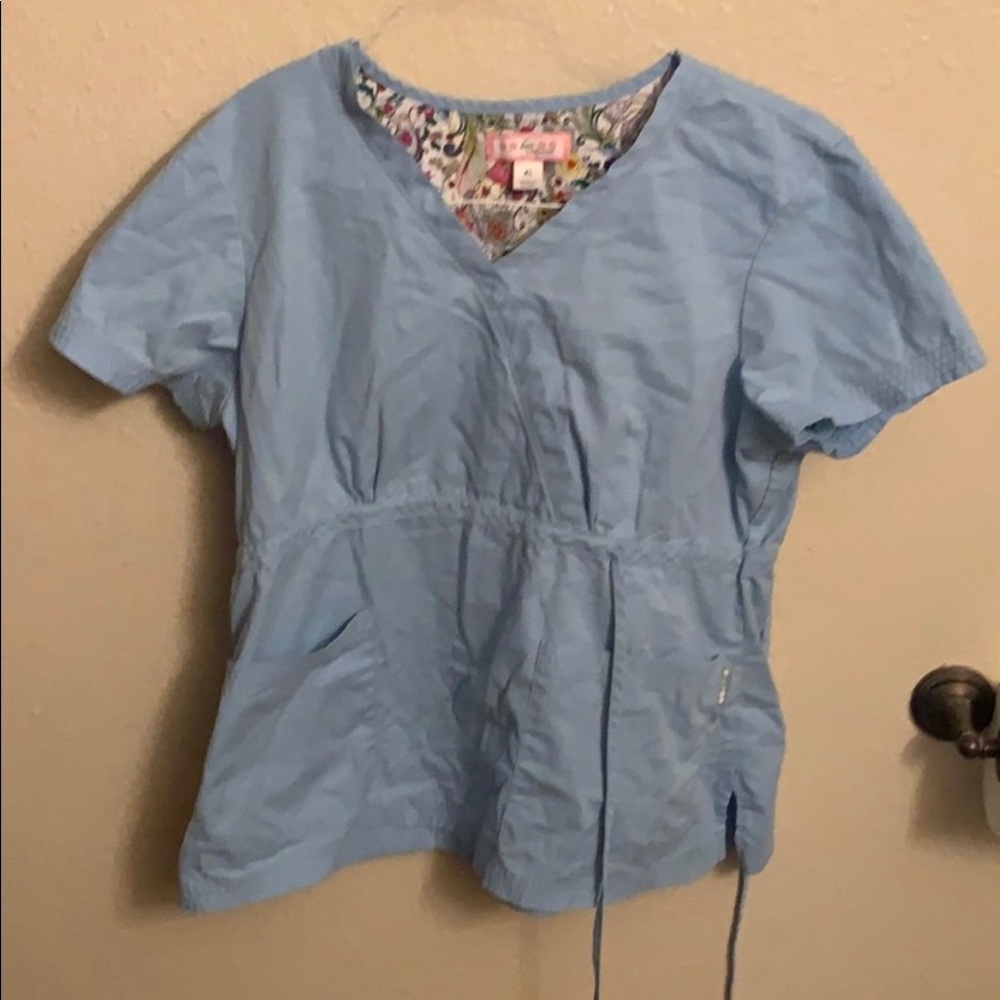 Scrub top